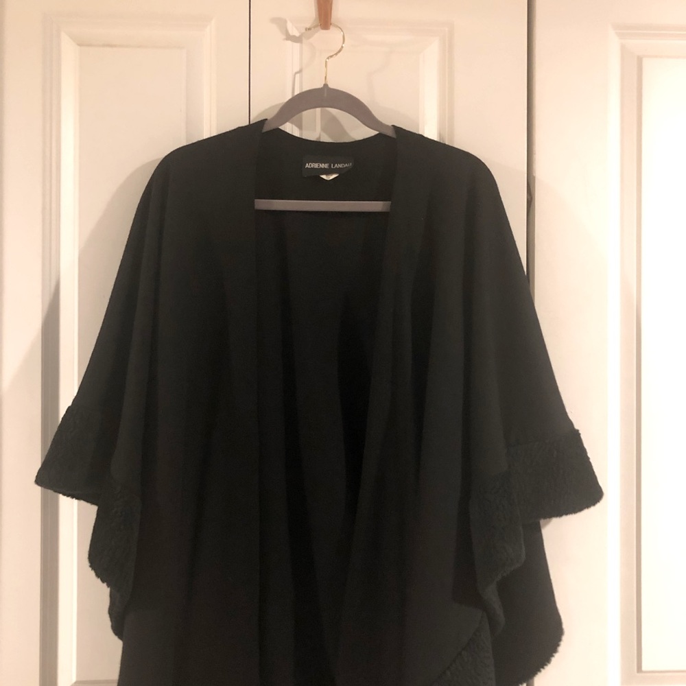 ADRIENNE LANDAU vintage Swing Cape